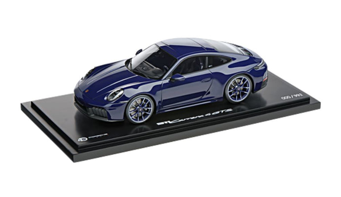 【予約】PORSCHE 911 992 2 GTS クーペ 2024 ディスプレイケース付 ブルー/ Spark 1/18 992台限定ミニカー