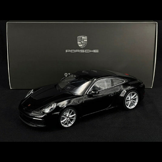 Porsche 911 Carrera 4S Type 992 2019 ブラック/ MINICHAMPS 1/18 ポルシェディーラーモデルミニカー