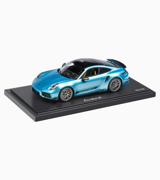 【予約】2027年発売予定 Porscheポルシェ 911 992-2 Turbo S クーペ 2024 イパネマブルーメタリック 500台限定 ディーラーモデル / Spark 1/18 ミニカー