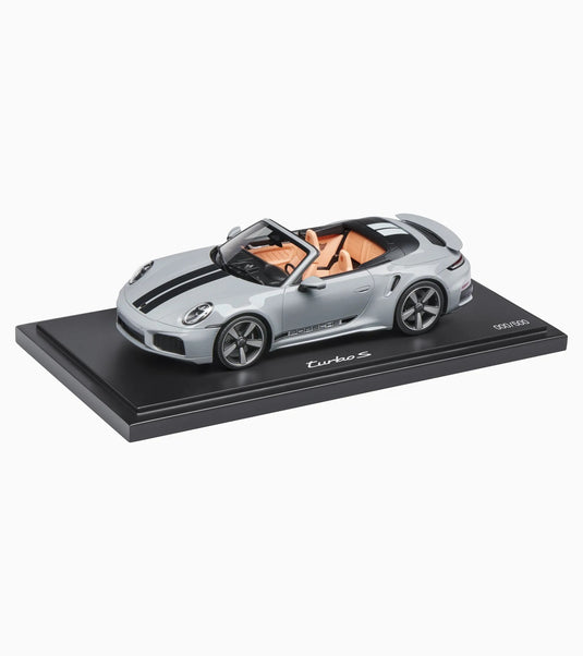 【予約】2027年発売予定 Porscheポルシェ 911 992-2 Turbo S カブリオレ 2024 ライトグレー 500台限定 ディーラーモデル / Spark 1/18 ミニカー