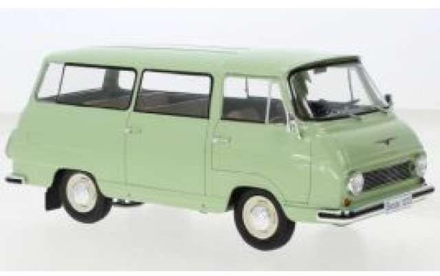 1968 シュコダ 1203 ライトグリーン/ WHITEBOX  1/24 ミニカー