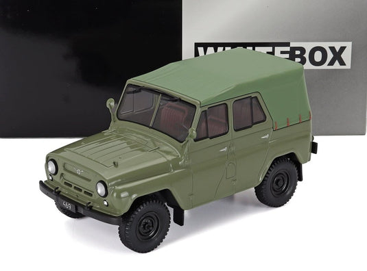 UAZ 469 1975 ダークグリーン ミリタリー / WHITEBOX 1/24 ミニカー