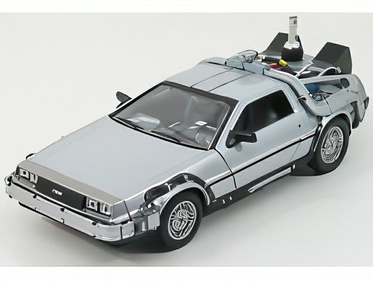 【予約】DE LOREAN タイムマシン2 バックトゥザフューチャー2 シルバー/ WELLY 1/24 ミニカー