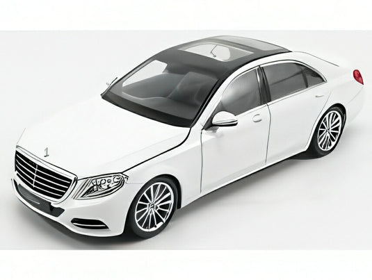 【予約】MERCEDES BENZ S-CLASS S500 (W222) 2013 ホワイト/ WELLY 1/24 ミニカー