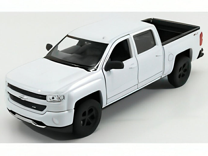 【予約】CHEVROLET SILVERADO ダブルキャブ ピックアップ 2017 ホワイト/ WELLY 1/24 ミニカー