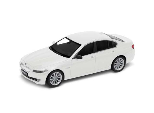 2010 BMW 535i ホワイト BMW 535i ミニカー ビーエムダブリュー / WELLY 1/24 ミニカー