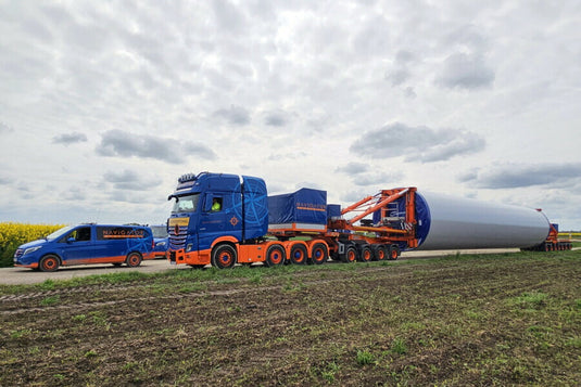 【予約】2026年発売予定 Mercedes-Benzメルセデスベンツ ACTROS MP5 GIGA SPACE 8X4 ウィンドミルトレーラー Navigator Transport / WSI 1/50 建設機械 模型