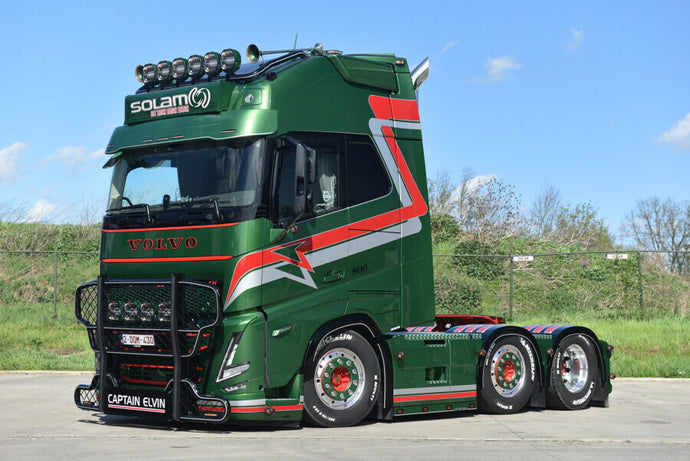 【予約】2025年発売予定SOLAM VOLVO FH5 GLOBETROTTER XL 6X2 TWIN STEER トラック/WSI 1/50 建設機械模型 工事車両