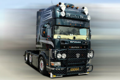 【予約】2026年発売予定 MORTEN SKOV SCANIA 4シリーズ TOPLINE 6x2 ツインステア トラクタ / WSI 1/50 建設機械模型 工事車両