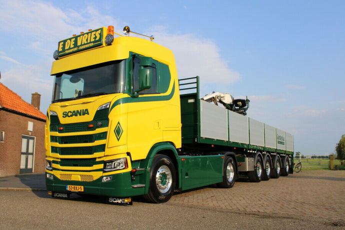 【予約】2025年発売予定E. DE VRIES SCANIA S NORMAL CS20N 4X2 BRICK TRAILER - 4 AXLE トレーラー/WSI 1/50 建設機械模型 工事車両