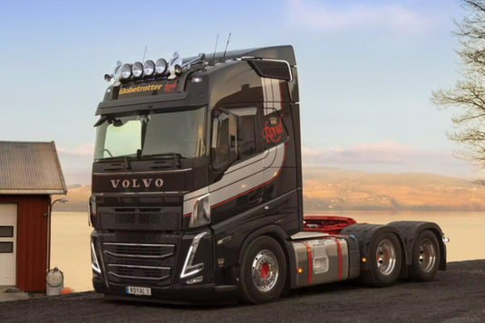 【予約】2025年10-12月以降発売予定 VOLVO FH5 グローブトロッター 6X4 DKP SLOVAKIA仕様 トラック / WSI 1/50 建設機械模型 工事車両