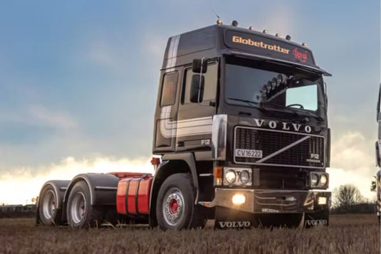 【予約】2025年10-12月以降発売予定 VOLVO F12 グローブトロッター 6X2 タグアクスル ANGRETIA CO. LTD仕様 トラック / WSI 1/50 建設機械模型 工事車両