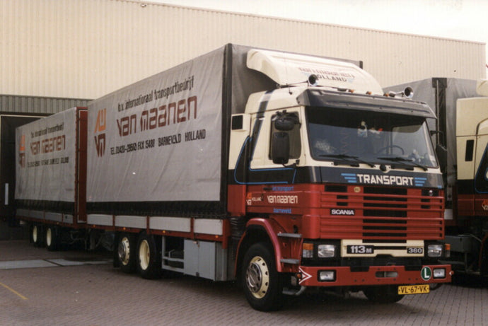 【予約】2026年発売予定 VAN MAANEN SCANIA 3シリーズ リジッドカーテンサイドトラック 6X2 タグアクスル リジッドカーテンサイドドローバー センターアクスルトレーラー 5軸 トレーラー / WSI 1/50 建設機械模型 工事車両