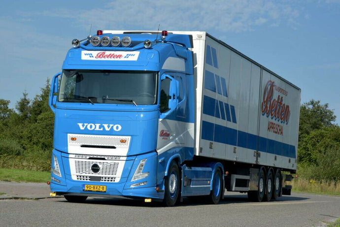 【予約】2026年発売予定 BETTEN APPELSCHA VOLVO FH AERO GLOBETROTTER 4x2 リーファートレーラー 3軸 トレーラー / WSI 1/50 建設機械模型 工事車両