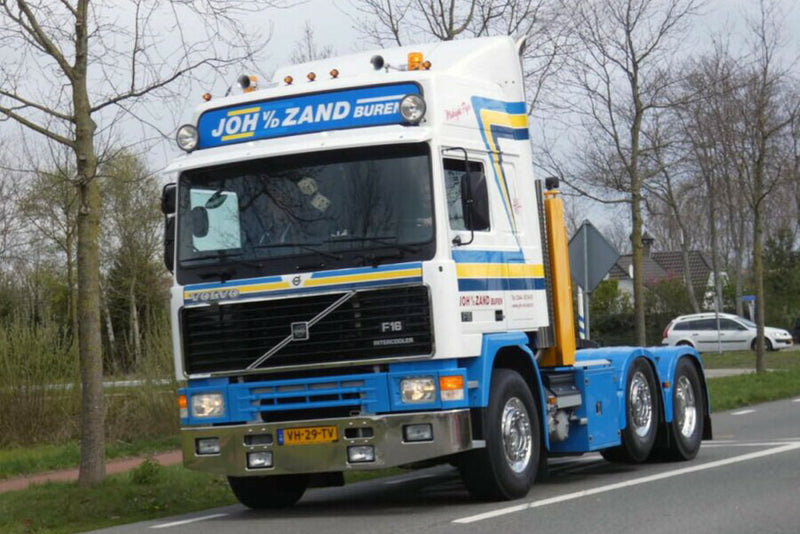 ギャラリービューアに画像をロードする, 【予約】2026年発売予定 Volvoボルボ F16 GLOBETROTTER 6X2 TWIN STEER Joh v/d Zand / WSI 1/50 建設機械 模型
