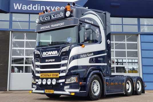 【予約】2026年発売予定 Arjen Kandt SCANIA S HIGHLINE CS20H 6X4 EURO PX LOW LOADER 2 AX / WSI 1/50 ミニカー トラック模型