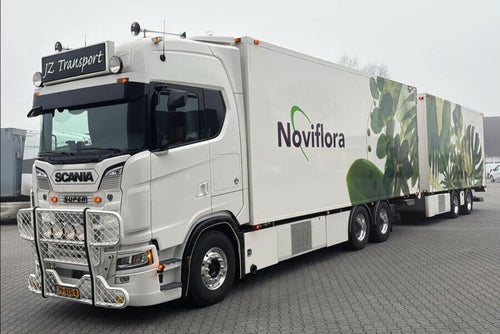 【予約】2026年発売予定 JZ TRANSPORT NOVIFLORA SCANIA S HIGHLINE CS20H 6x2 タグアクスル リジッド リーファートラック ドローバートレーラー 5軸 トラック / WSI 1/50 建設機械模型 工事車両