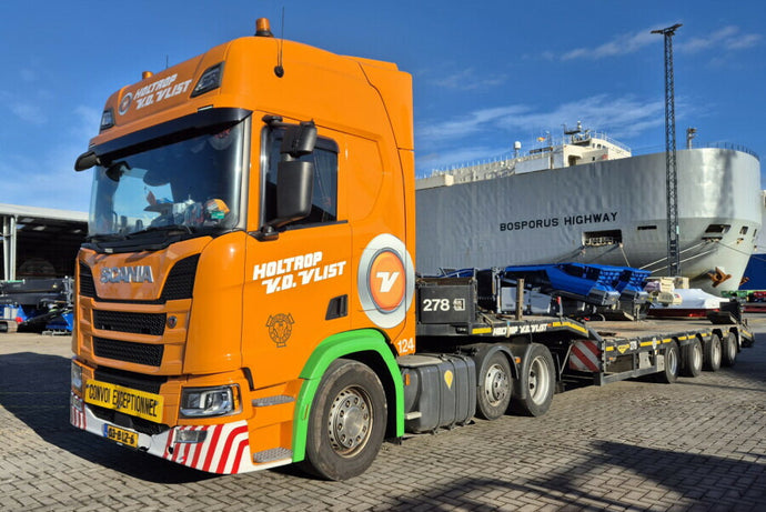 【予約】2026年発売予定 HOLTROP VD VLIST SCANIA R ハイライン CR20H 6X2 ミッドリフトアクスル セミ低床トレーラー 4軸 トラック / WSI 1/50 建設機械模型 工事車両