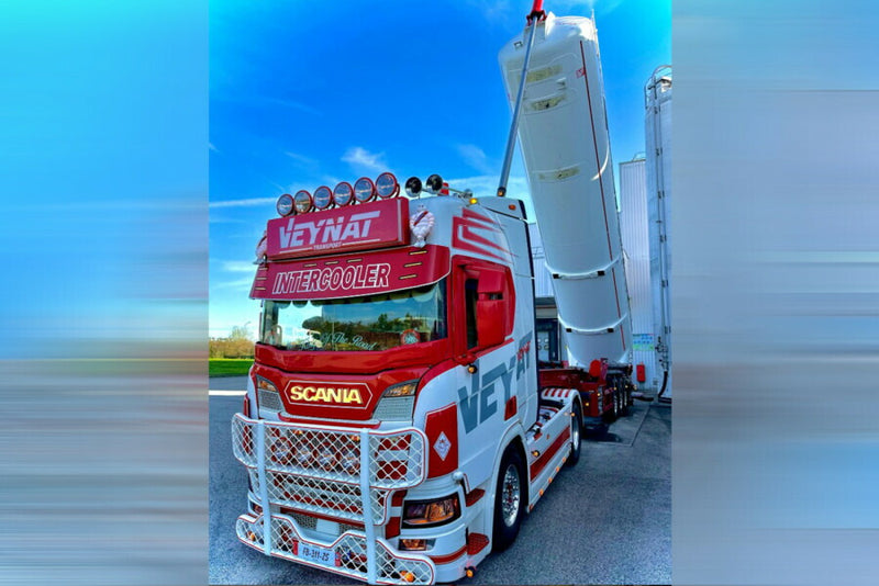 ギャラリービューアに画像をロードする, 【予約】2026年発売予定 Scaniaスカニア R HIGHLINE CR20H 4X2 TIPPER BULK TRAILER - 3 AXLE Veynat / WSI 1/50 建設機械 模型
