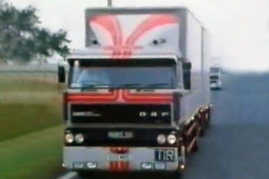 【予約】2026年発売予定 ARGS ERGONOM DAF 3300 リジッド ボックストラック リジッド ボックス ドローバー ターンテーブルトレーラー 3軸 / WSI 1/50 建設機械模型 工事車両