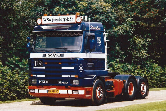 【予約】2026年発売予定 W SWIJNENBURG ZN SCANIA 3 SERIES ストリームライン 6X2 タグアクスル トラクタ / WSI 1/50 建設機械模型 工事車両