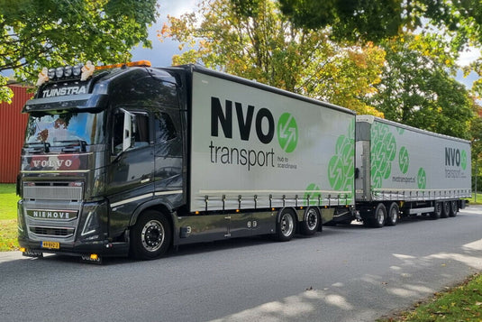 【予約】2026年発売予定 Volvoボルボ FH5 GLOBETROTTER XL 6X2 RIGED TRUCK ROAD TRAIN Tuinstra Transport / WSI 1/50 建設機械 模型