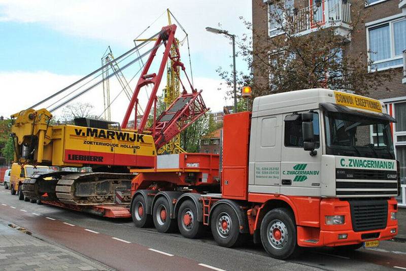 ギャラリービューアに画像をロードする, 【予約】2026年発売予定 DAF 95XF SPACE CAB 10X4 LOW LOADER - 5 AXLE C. Zwagerman GINAF / WSI 1/50 建設機械 模型

