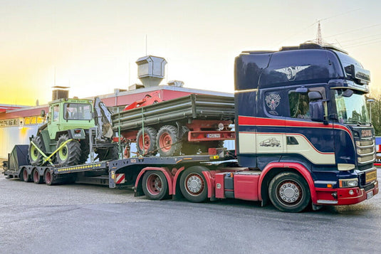 【予約】2026年発売予定 Scaniaスカニア STREAMLINE TOPLINE 6X2 TRUCK TRANSPORTER 3 AXLE TT Truck-Transfer / WSI 1/50 建設機械 模型