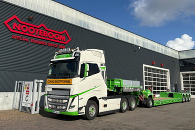 【予約】2026年発売予定 RACHET VOLVO FH5 GLOBETROTTER 6x4 ローローダー ドーリー1軸付き 3軸 積載車 / WSI 1/50 建設機械模型 工事車両