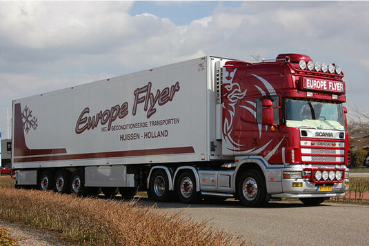 【予約】2026年発売予定 Scaniaスカニア 4 SERIES TOPLINE 6X2 TWIN STEER リーファートレーラー 3 AXLE Europe Flyer / WSI 1/50 建設機械 模型