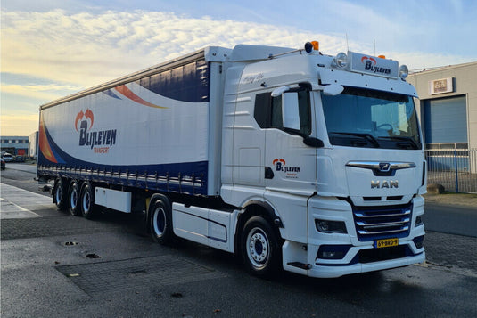 【予約】2026年発売予定 MAN TGX GM 4X2 TRIDEC CURTAINSIDE TRAILER - 3 AXLE Blijleven Transport / WSI 1/50 建設機械 模型