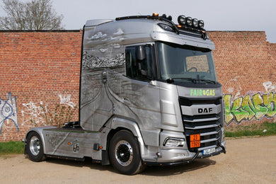 【予約】2026年発売予定 FAIR GAS DAF XG 4x2 トラクタ / WSI 1/50 建設機械模型 工事車両