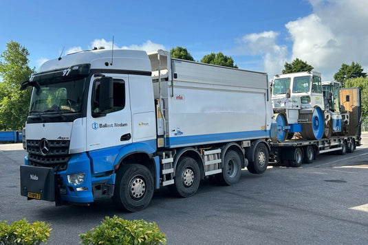 【予約】2026年発売予定 BALLAST NEDAM MERCEDES-BENZ AROCS MP4 2.300MM STREAM SPACE 8x2 タグアクスル ダンプトラック ＆ 低床ドローバートレーラー 8軸 ダンプ / WSI 1/50 建設機械模型 工事車両