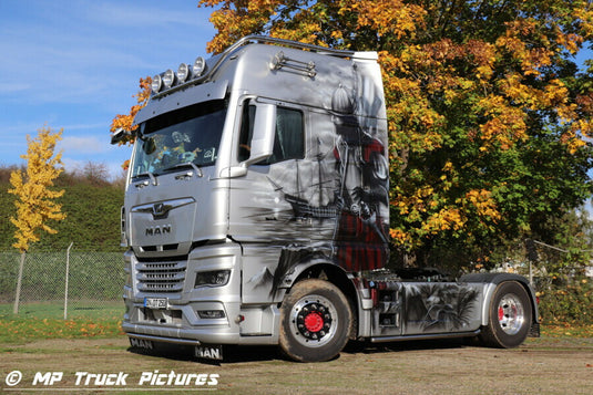 【予約】2026年発売予定 MAN TGX GX 4X2 German Supertrucks Series Decker Transporte / WSI 1/50 建設機械 模型