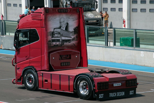 【予約】2026年発売予定 Volvoボルボ FH5 GLOBETROTTER 4X2 JPB Transports / WSI 1/50 建設機械 模型