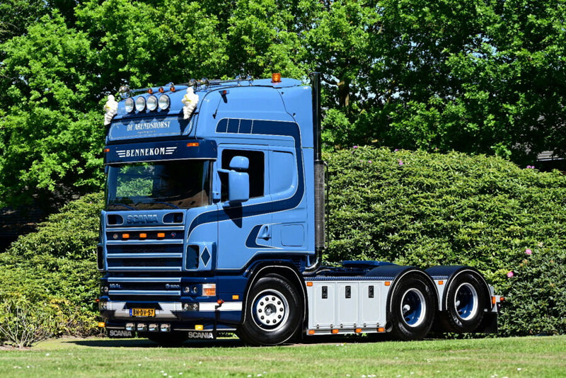 ギャラリービューアに画像をロードする, 【予約】2026年発売予定 Scaniaスカニア 4 SERIES TOPLINE 6X2 TAG AXLE De Arendshorst / WSI 1/50 建設機械 模型

