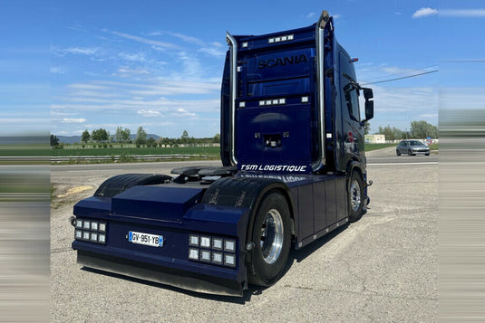 【予約】2026年発売予定 Scaniaスカニア R HIGHLINE CR20H 4X2 TSM Logistique / WSI 1/50 建設機械 模型
