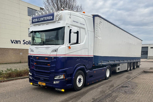 【予約】2026年発売予定 VDB Lunteren SCANIA S HIGHLINE CS20H 4X2 BOX TRAILER 3 AXLE / WSI 1/50 ミニカー トラック模型
