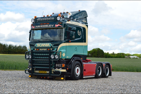 【予約】2026年発売予定 Munkholm SCANIA R6 FLAT ROOF 6X2 TAG AXLE / WSI 1/50 ミニカー トラック模型