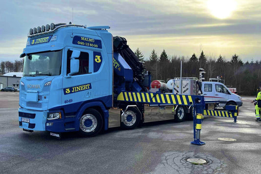 【予約】2026年発売予定 Jinert SCANIA R HIGHLINE CR20H RIGED FLATBED TRUCK 8X2 TAG AXLE / WSI 1/50 ミニカー トラック模型