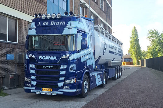 【予約】2026年発売予定 J. de Bruyn SCANIA R HIGHLINE CR20H 4X2 TIPPER BULK TRAILER 3 A / WSI 1/50 ミニカー トラック模型