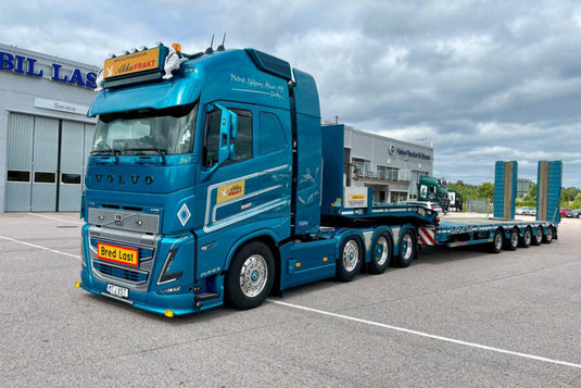 【予約】2027年発売予定 Akka Frakt VOLVO FH5 GLOBETROTTER XL 8X4 MANOOVR 5 AXLE / WSI 1/50 ミニカー トラック模型