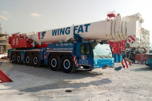 【予約】2027年発売予定 Wing Fat LIEBHERR LTM 1350 6.1 / WSI 1/50 ミニカー トラック模型