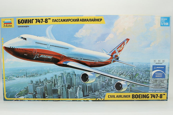 民間旅客機 Boeing 747-8 モデルキット/ ZVEZDA 1/144 模型