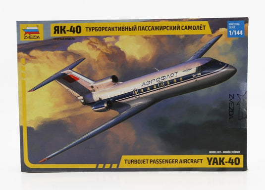 YAKOVLEVヤコヴレフ YAK40 TURBOJET PASSENGER AIRCRAFT AIRPLANEターボジェット旅客機 1968 / ZVEZDA 1/144 飛行機