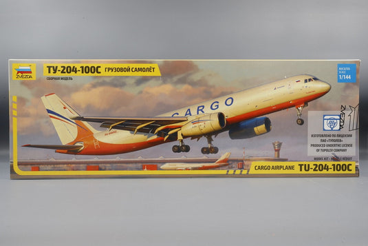 TU 204 100C Cargo Airplane貨物機 組み立てプラモキット模型 /Zvezdaズベズダ 1/144