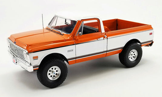 1972 Chevrolet K10 4x4 Truck in Orange and White /ACME 1/18 ミニカー