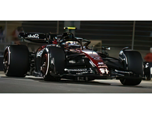 【予約】2024年発売予定ALFA ROMEO - F1 C43 TEAM STAKE N 24 SEASON 2023 GUANYU ZHOU フィギュア付き /BURAGO 1/43 ミニカー海外限定