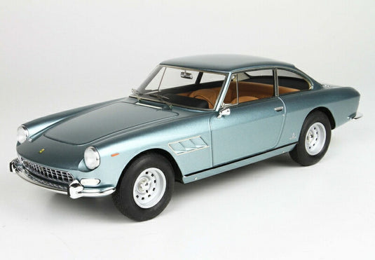 FERRARIフェラーリ 330GT 2+2 COUPE 2 - SERIES 1965 - CON VETRINA - WITH SHOWCASE | HEAVENLY MET - LIGHT BLUE MET /BBR 1/18 ミニカー