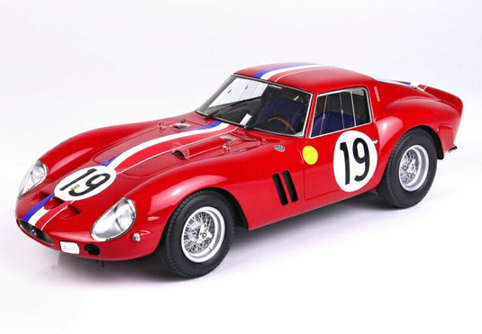 FERRARIフェラーリ 250 GTO COUPE ch.3705gt TEAM PIERRE NOBLET N 19 2nd 24h LE MANS 1962 J.GUICHET - P.NOBLET - CON VETRINA - WITH SHOWCASE | RED WHITE BLUE /BBR 1/18 ミニカー